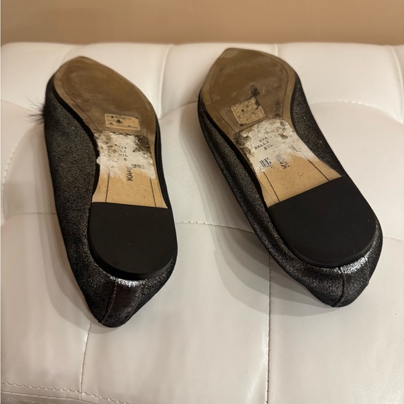 Karl Lagerfeld Metallic Silver Loafers with Black Accents. Leather upper. Size 6 - Picture 5 of 6